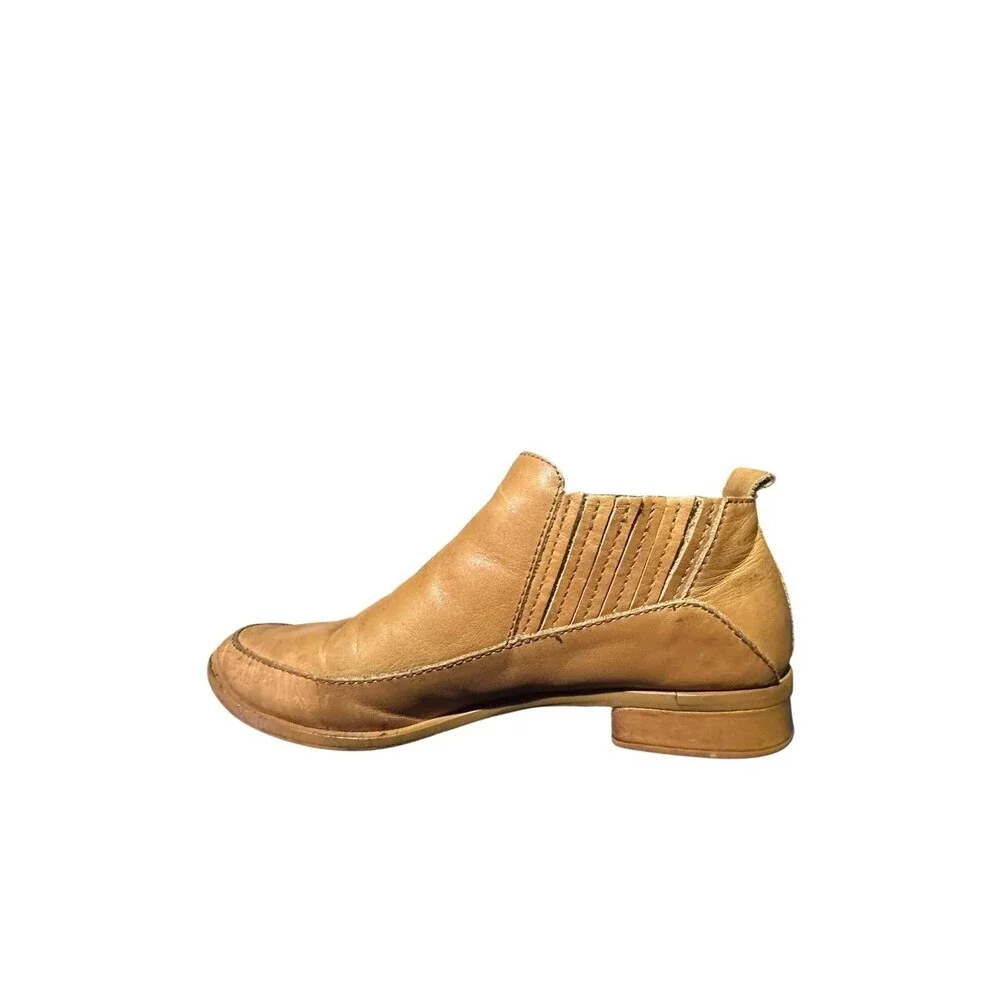 Kelsi Dagger Brooklyn Ankle Boots Size 7.5 Womens Tan Leather Stretch Bootie